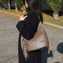 Shoulder bag with fringes